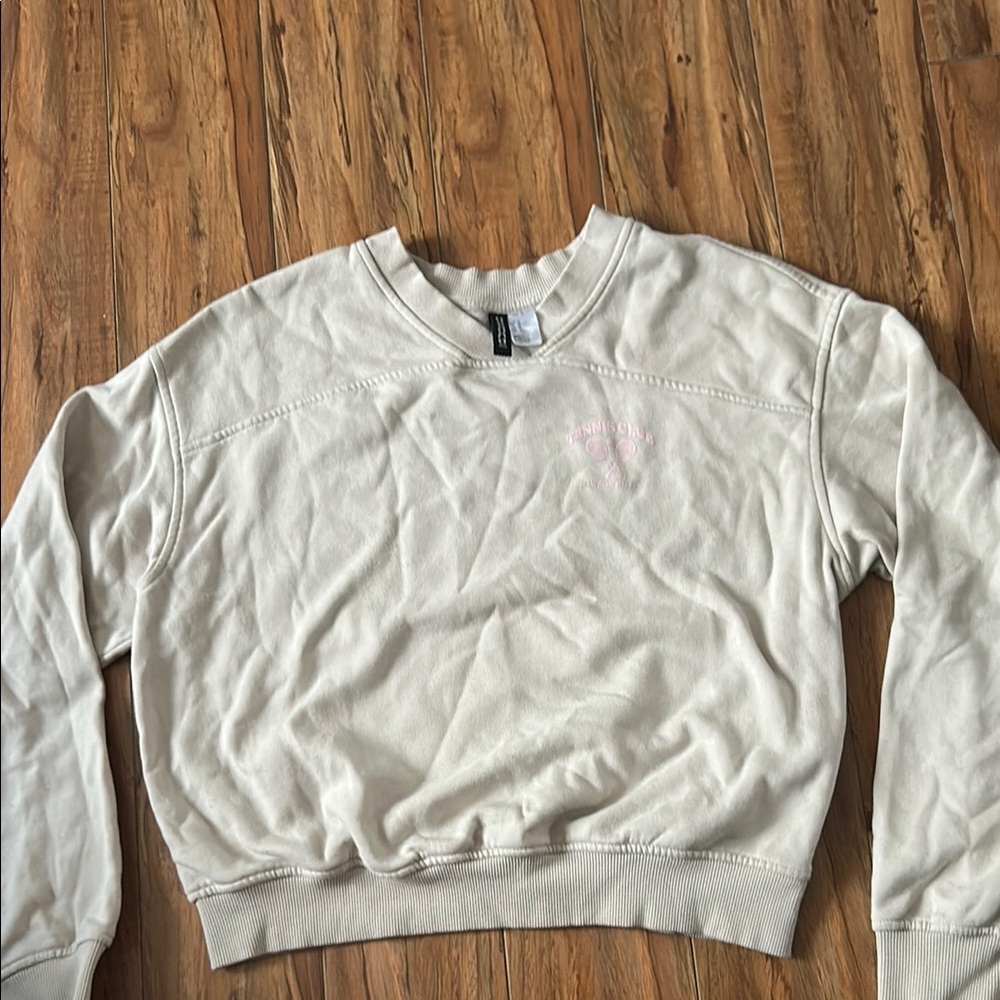 H&M Cream Crewneck Sweater with Ribbed Details